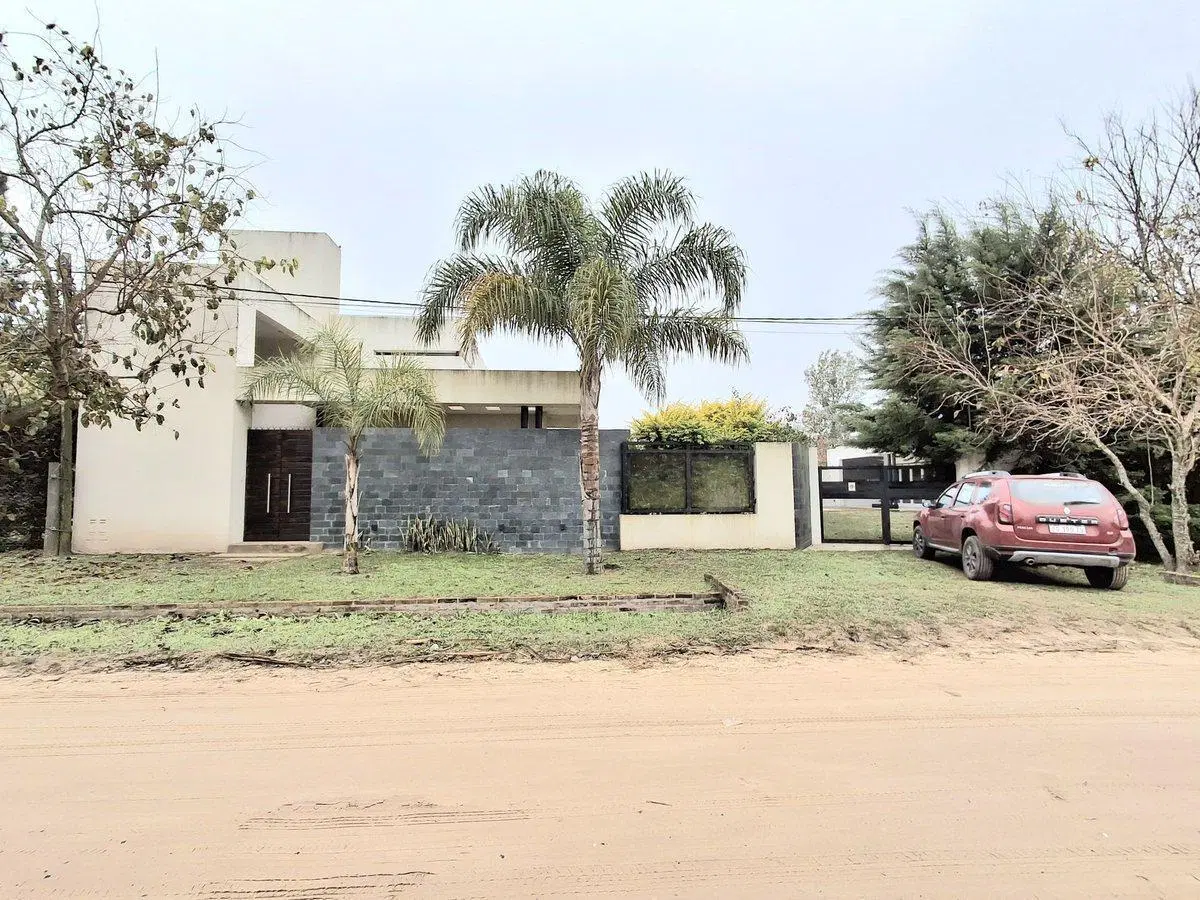 HERMOSA CASA EN FINCAS DEL RINCON 4