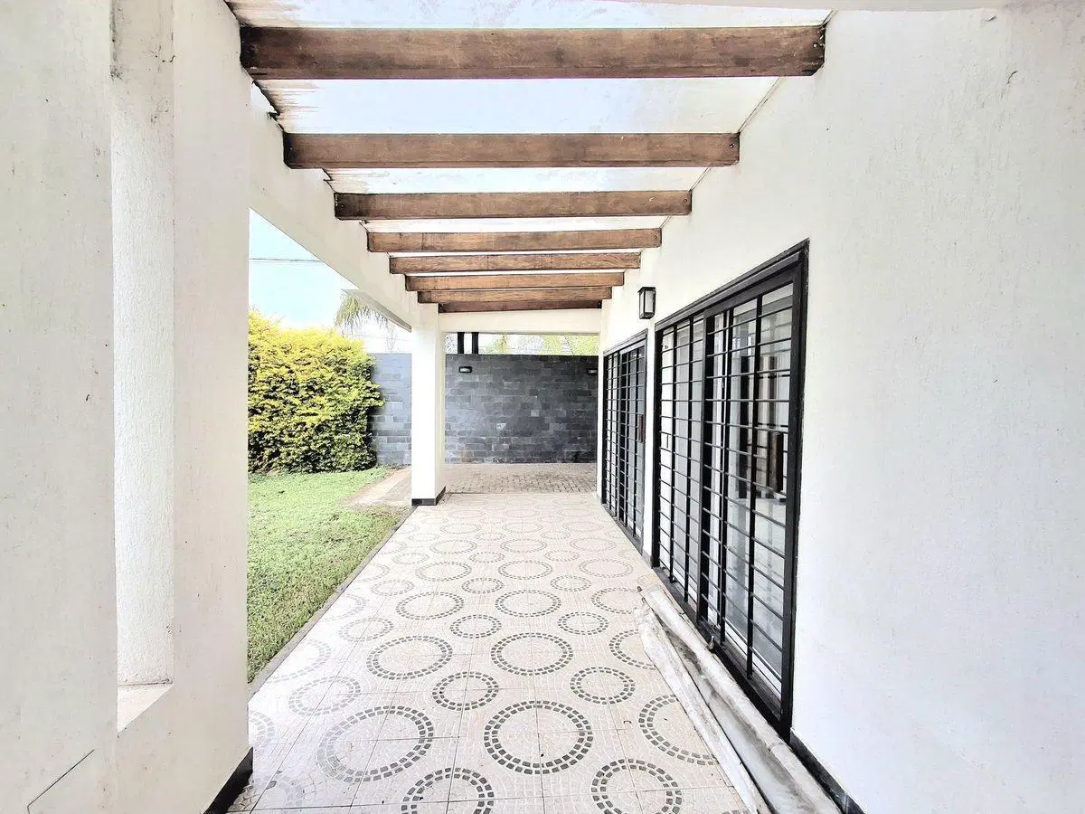 HERMOSA CASA EN FINCAS DEL RINCON 5