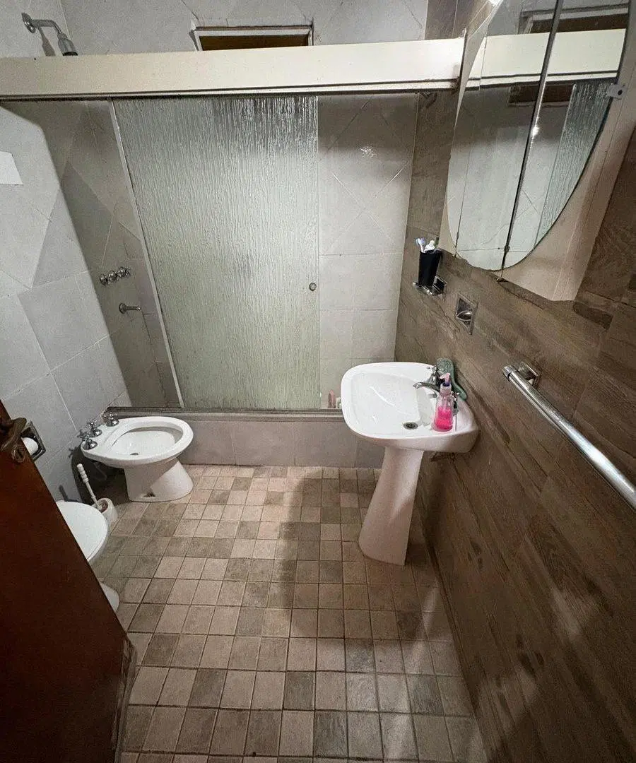 VENTA CASA INTERNA SARGENTO CABRAL, 3 DORM + PATIO 2