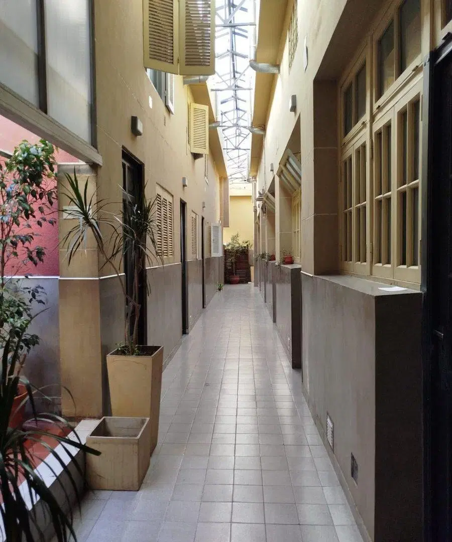 Amplio Dpto en Alquiler sobre la peatonal 3