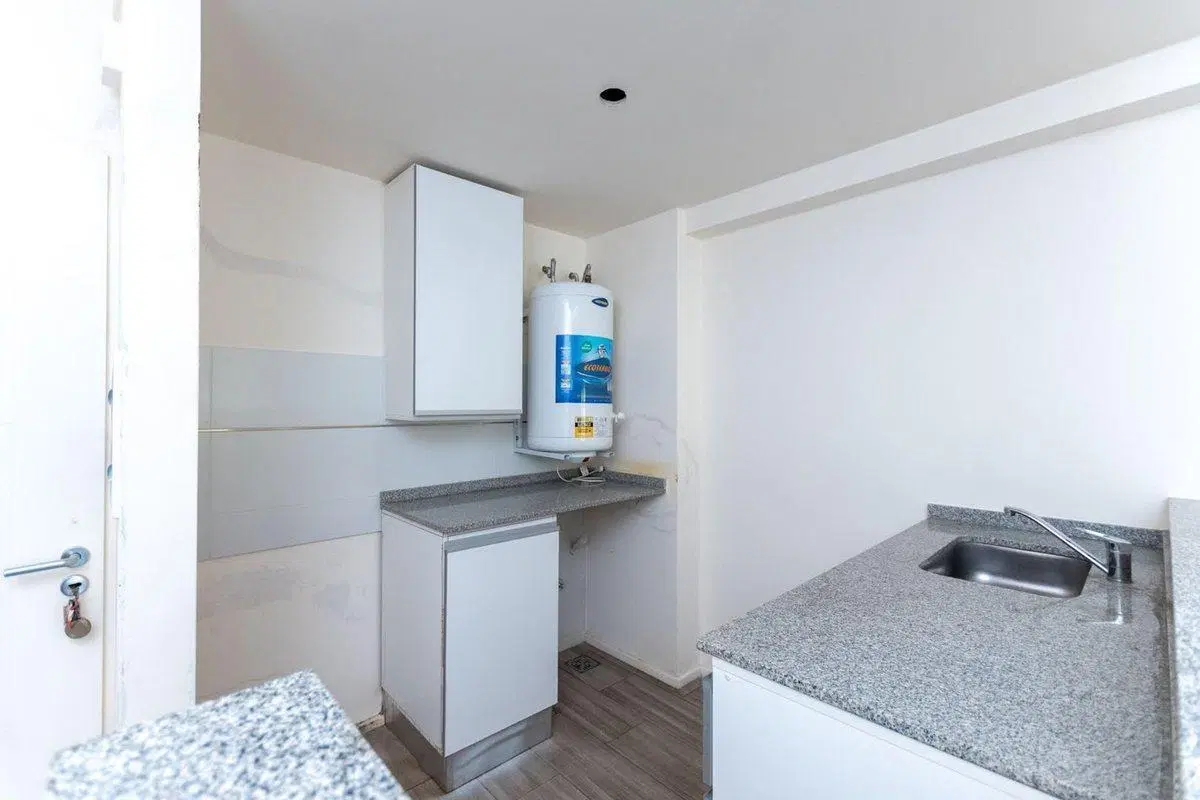 VENTA DEPARTAMENTO DE 1 DORMITORIO EN CAM DEL LAGO 3