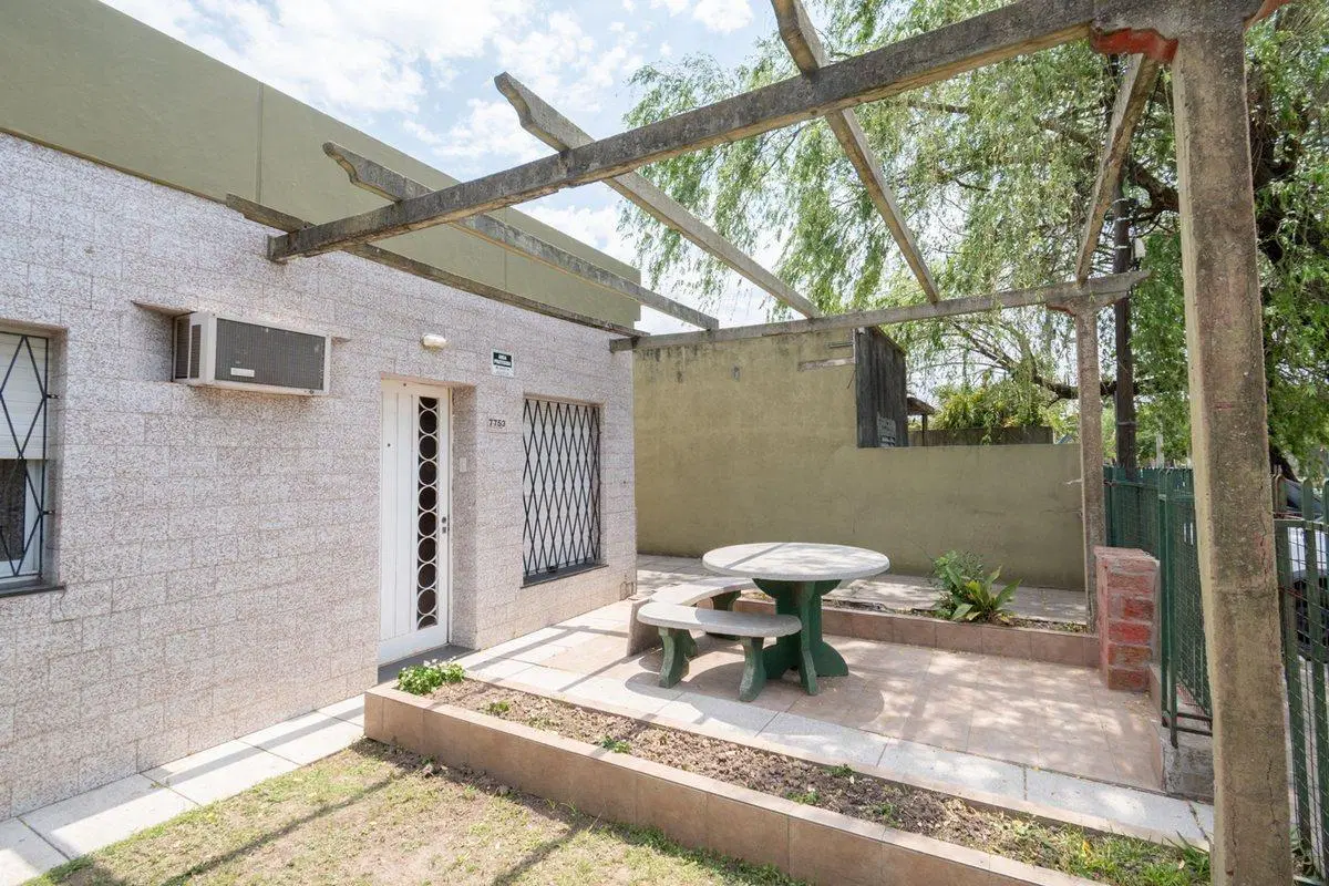 SE VENDE CASA GUADALUPE OESTE! APTA A CREDITO 3