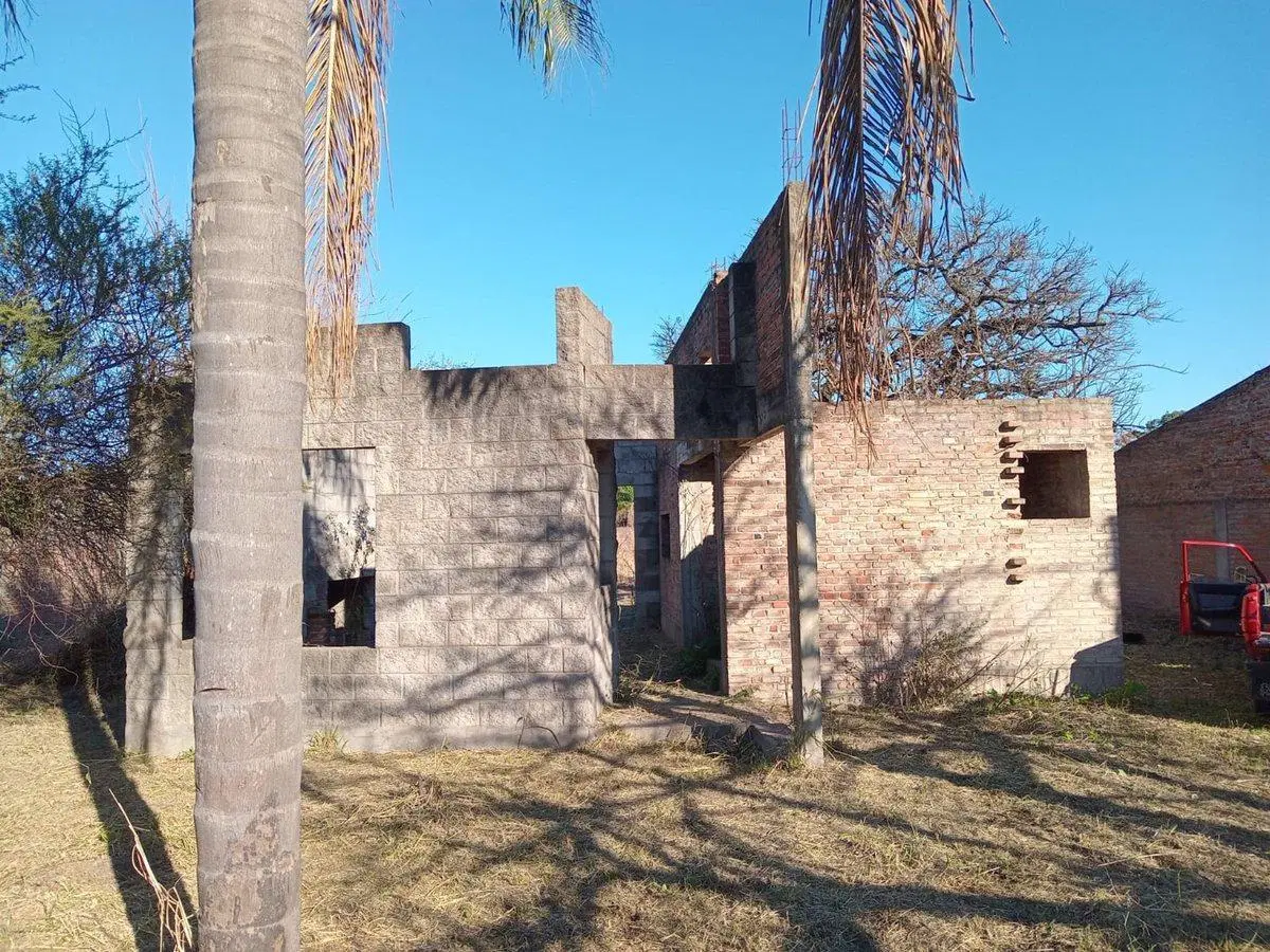 SE VENDE TERRENO , 20x45 (900 M2) , URRIBARIE 1169 2