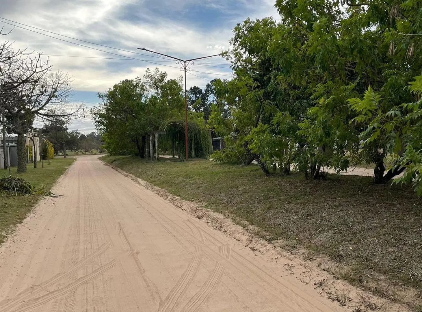 VENTA LOTE BV. BOSQUE LASALLE, COLASTINÉ 3