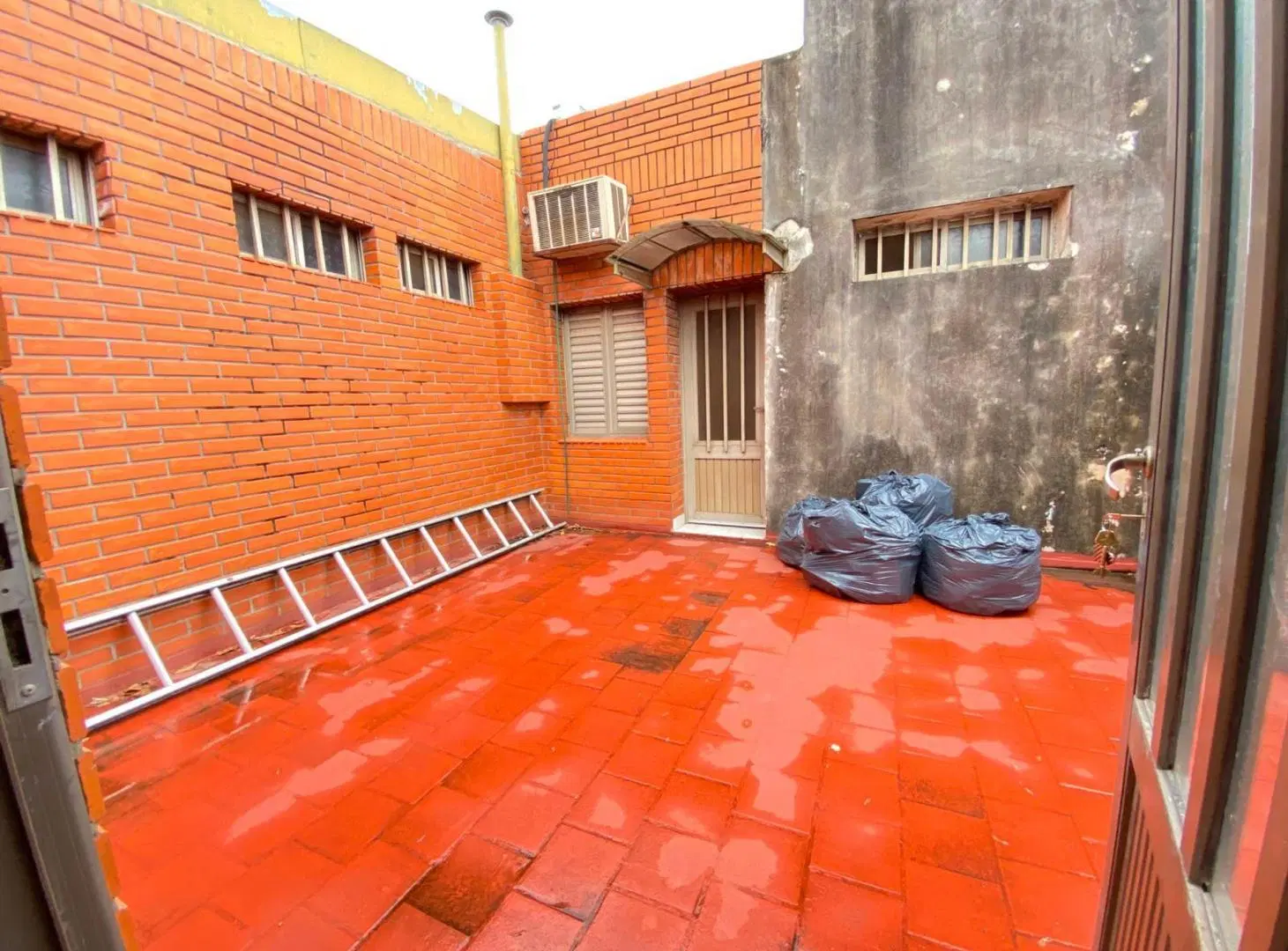 Casa de 4 dormitorios impecable en el Sur. 8