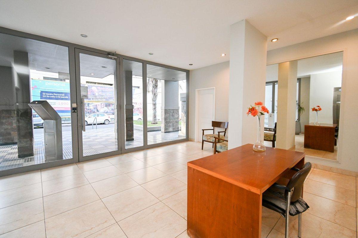 Foto de Venta Departamento 2 dorm y cochera centro SantaFe, imagen 3