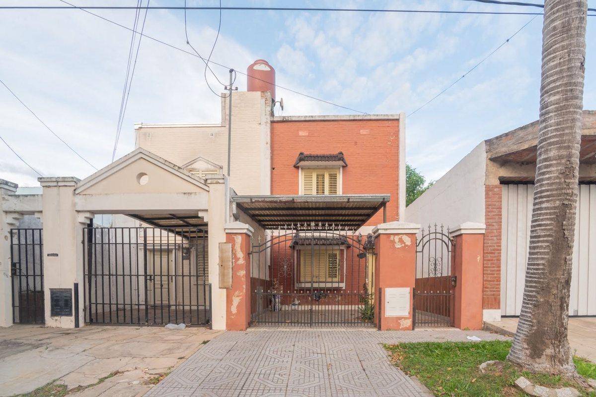 Venta Duplex con cochera 2 dormi y patio Santa Fe