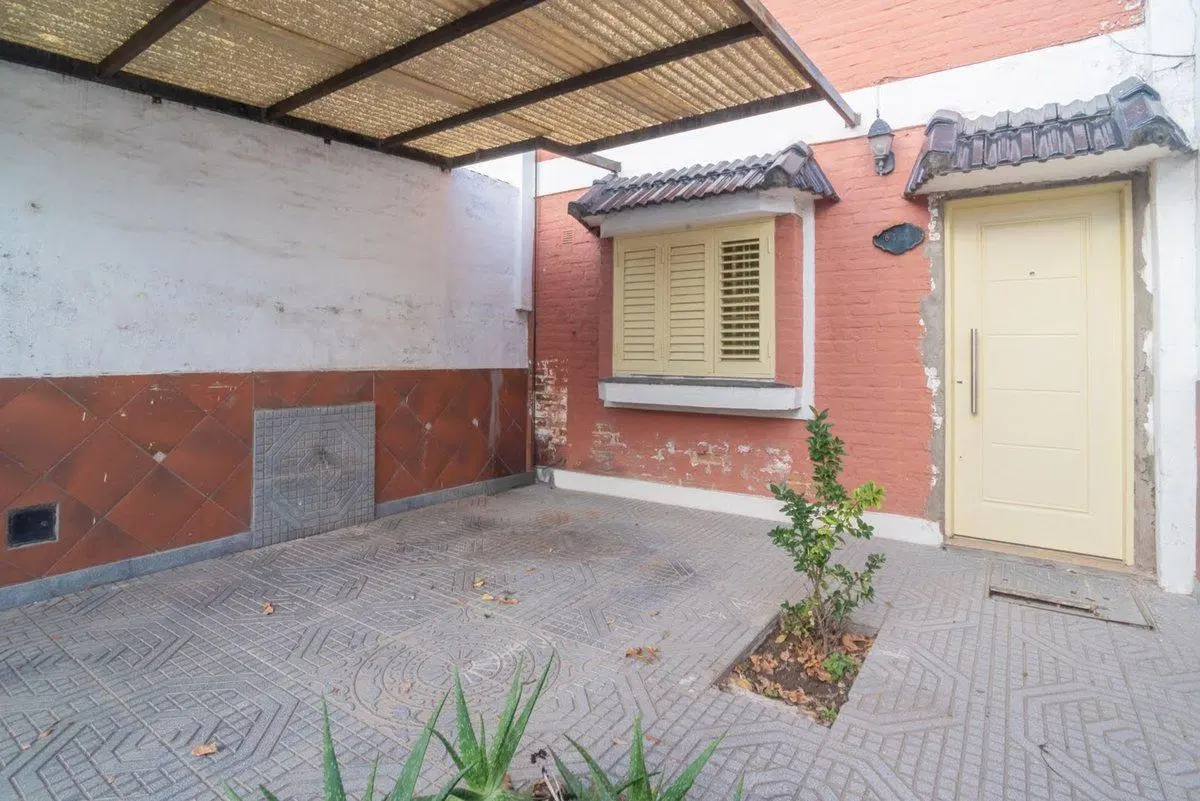 Venta Duplex con cochera 2 dormi y patio Santa Fe 2