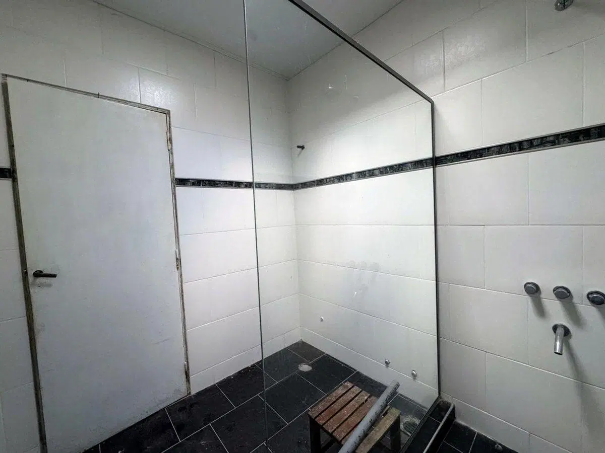VENTA CASA A REFACCIONAR EN SJN 2