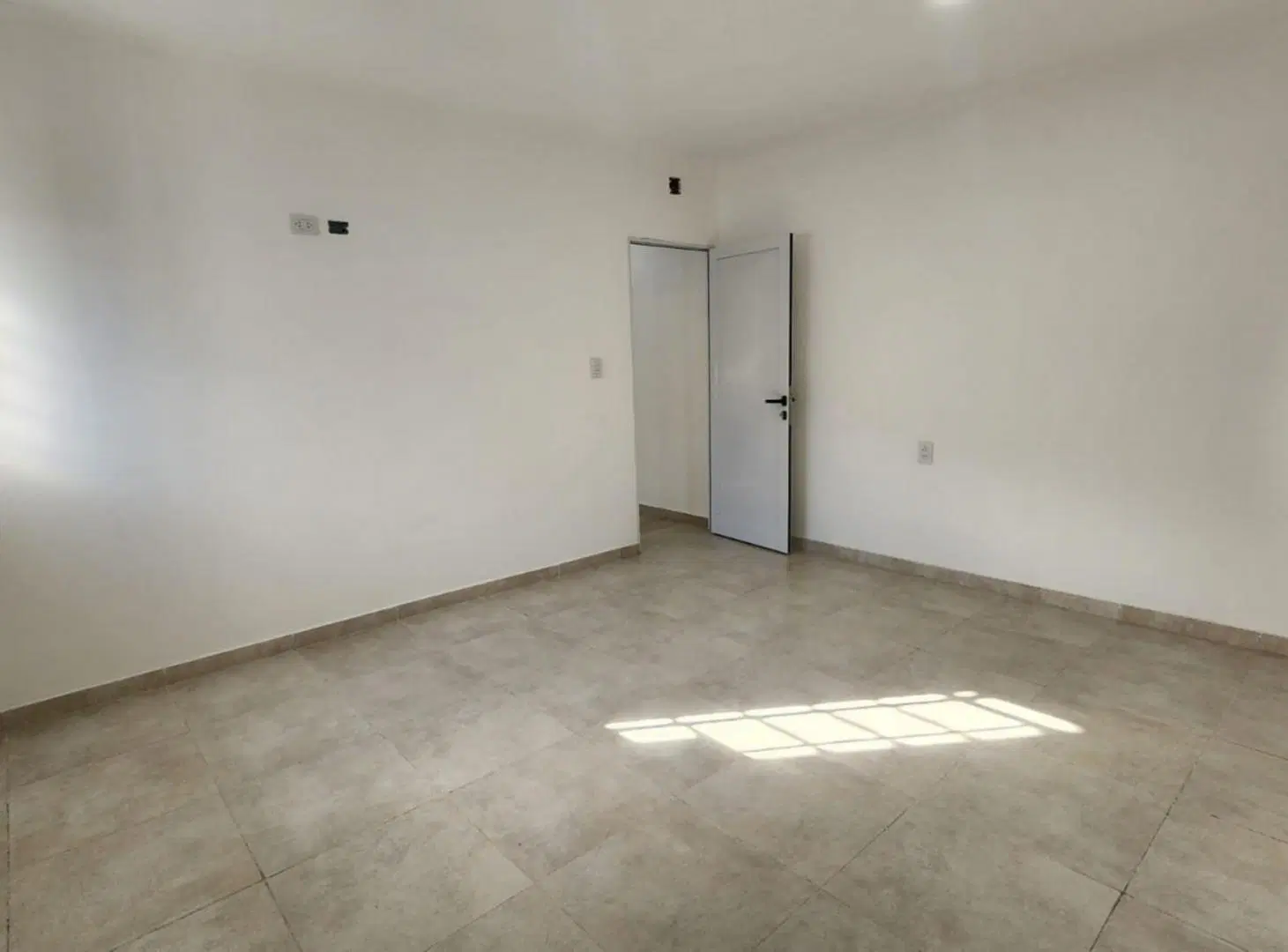 Alquiler casa Angel Gallardo 5
