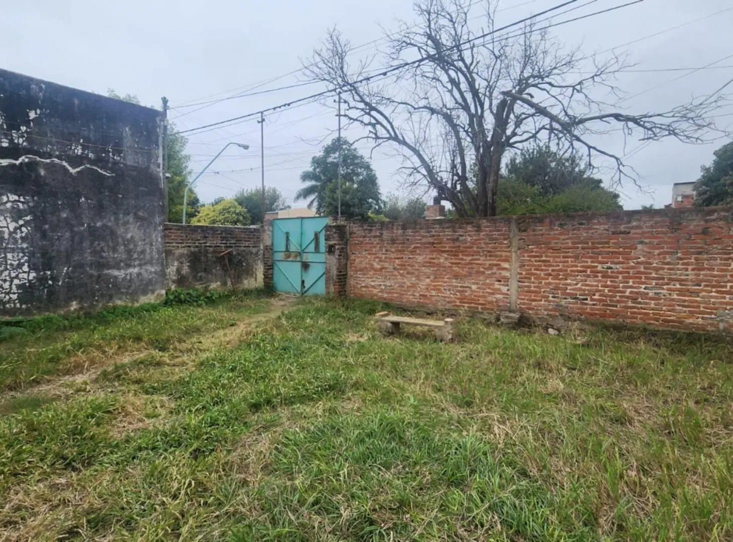 CASA A REFACCIONAR Y GRAN TERRENO 2