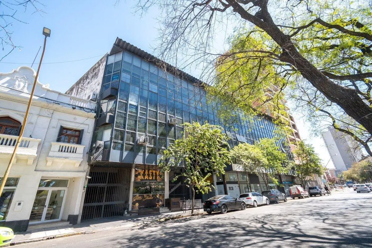 OFICINAS Y COCHERA EN VENTA 4