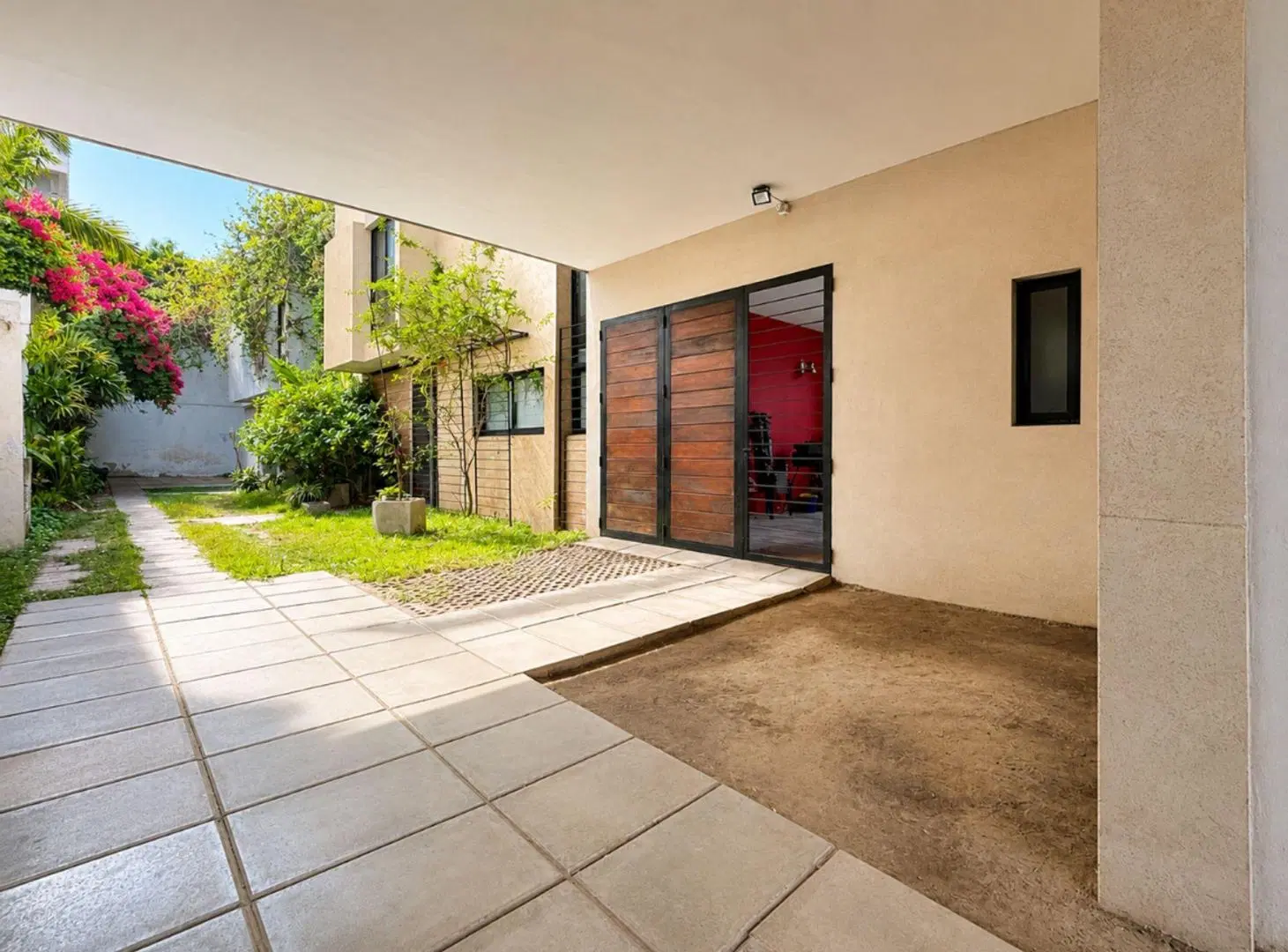 Venta interno con cochera entre Boulevares 4