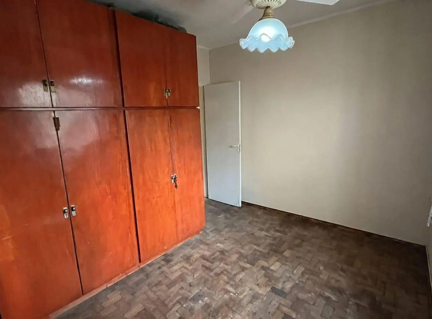 SE VENDE INTERNO SOBRE PASAJE MARSENGO 4