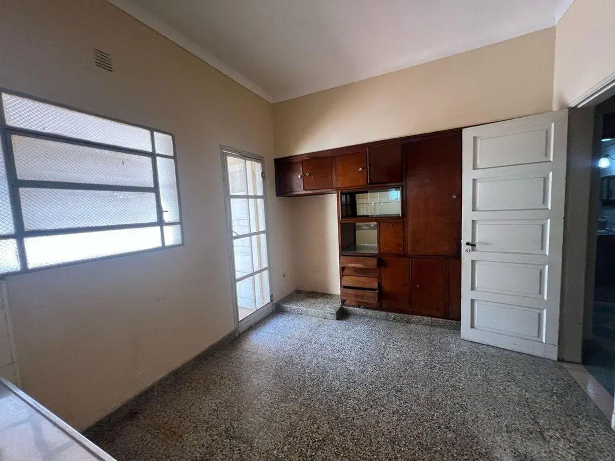 CASA Y DEPARTAMENTO EN BARRIO FOMENTO 9 DE JULIO 5