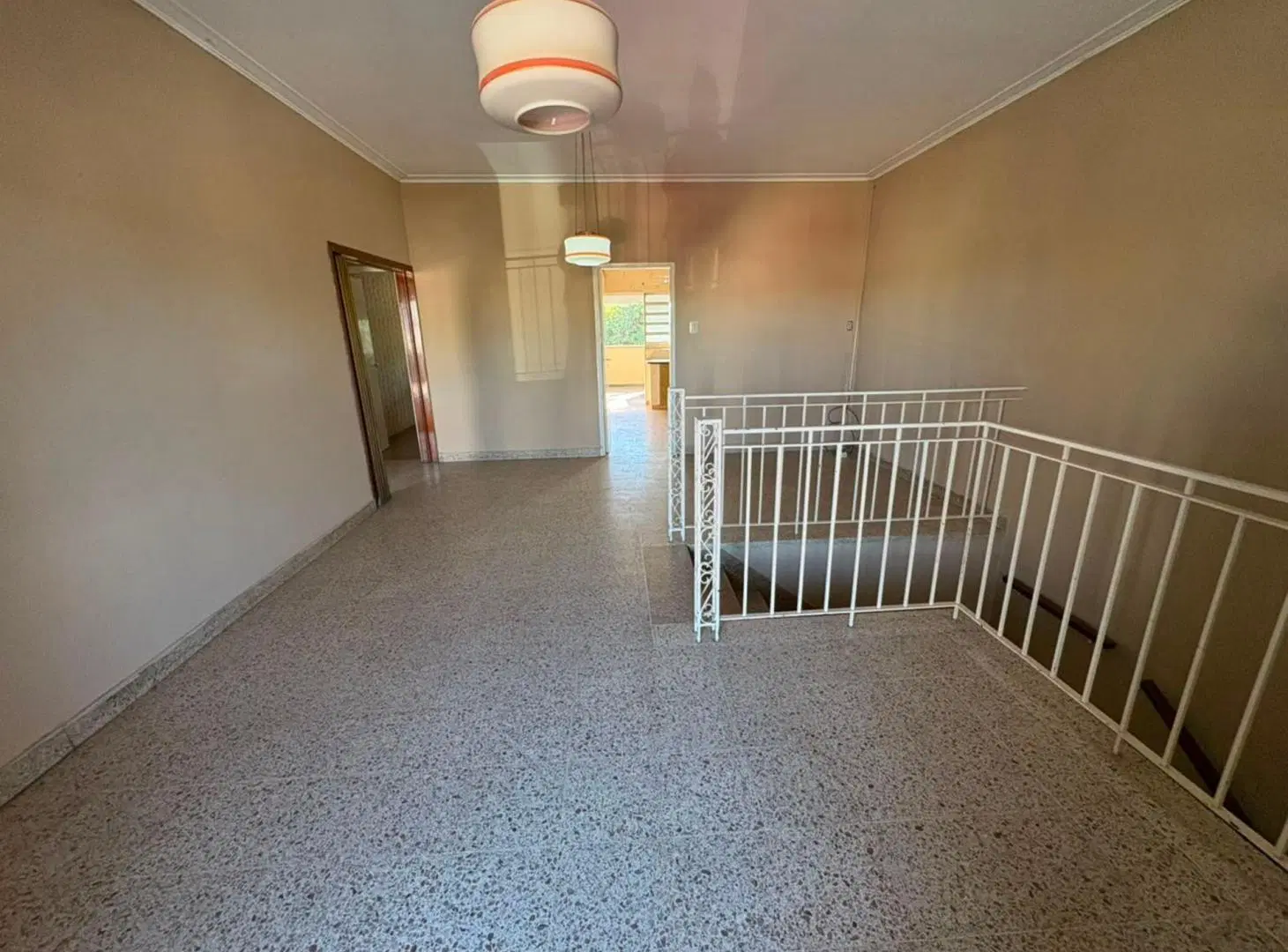 VENTA CASA EN PLANTA ALTA + LOCAL SOBRE A.GRAL PAZ 5