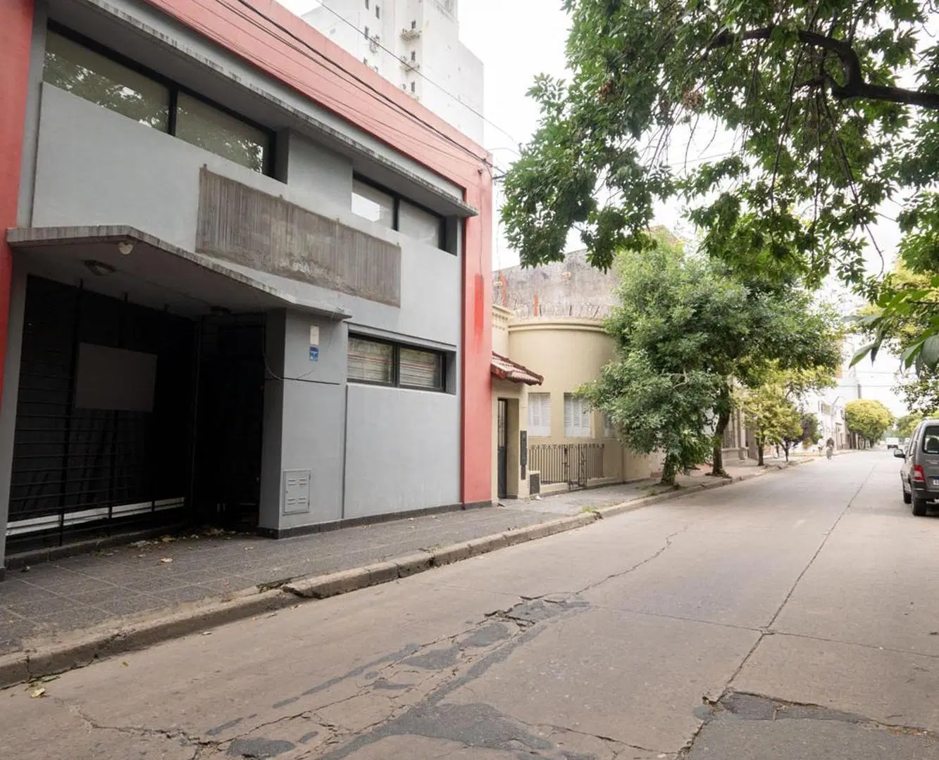 Venta oficina y deposito frente al puerto Santa Fe 2