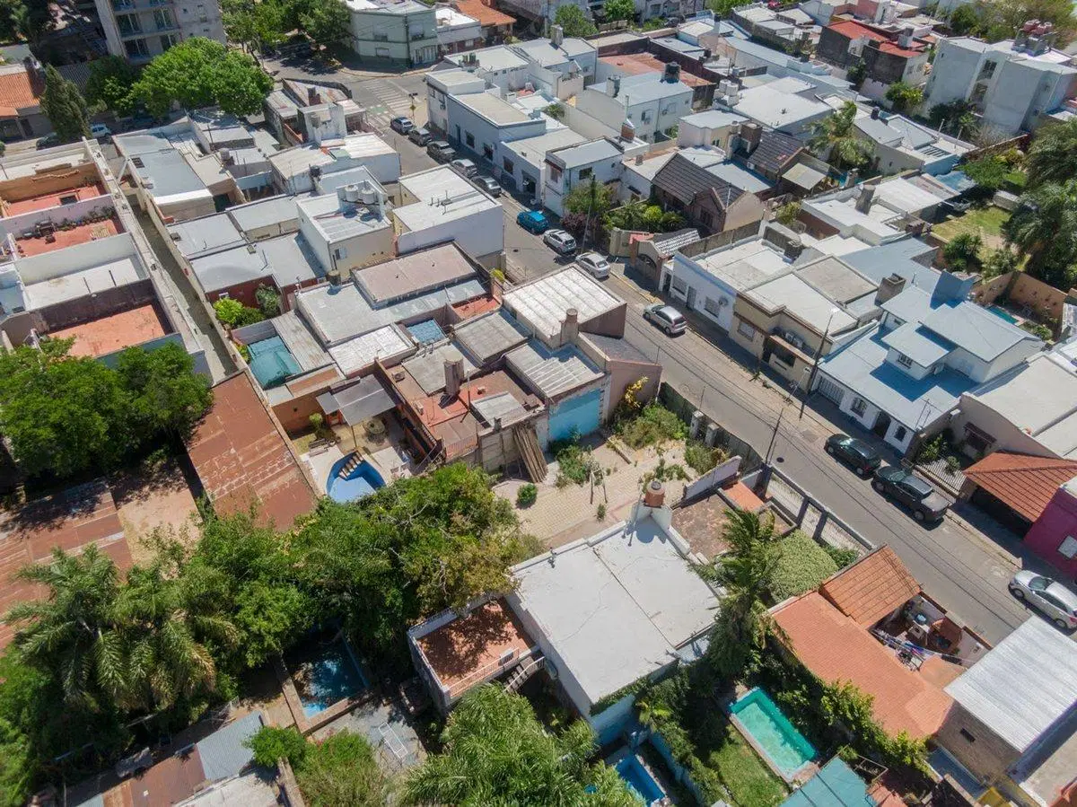 Lote de 264 m2 en Barrio Sur 2