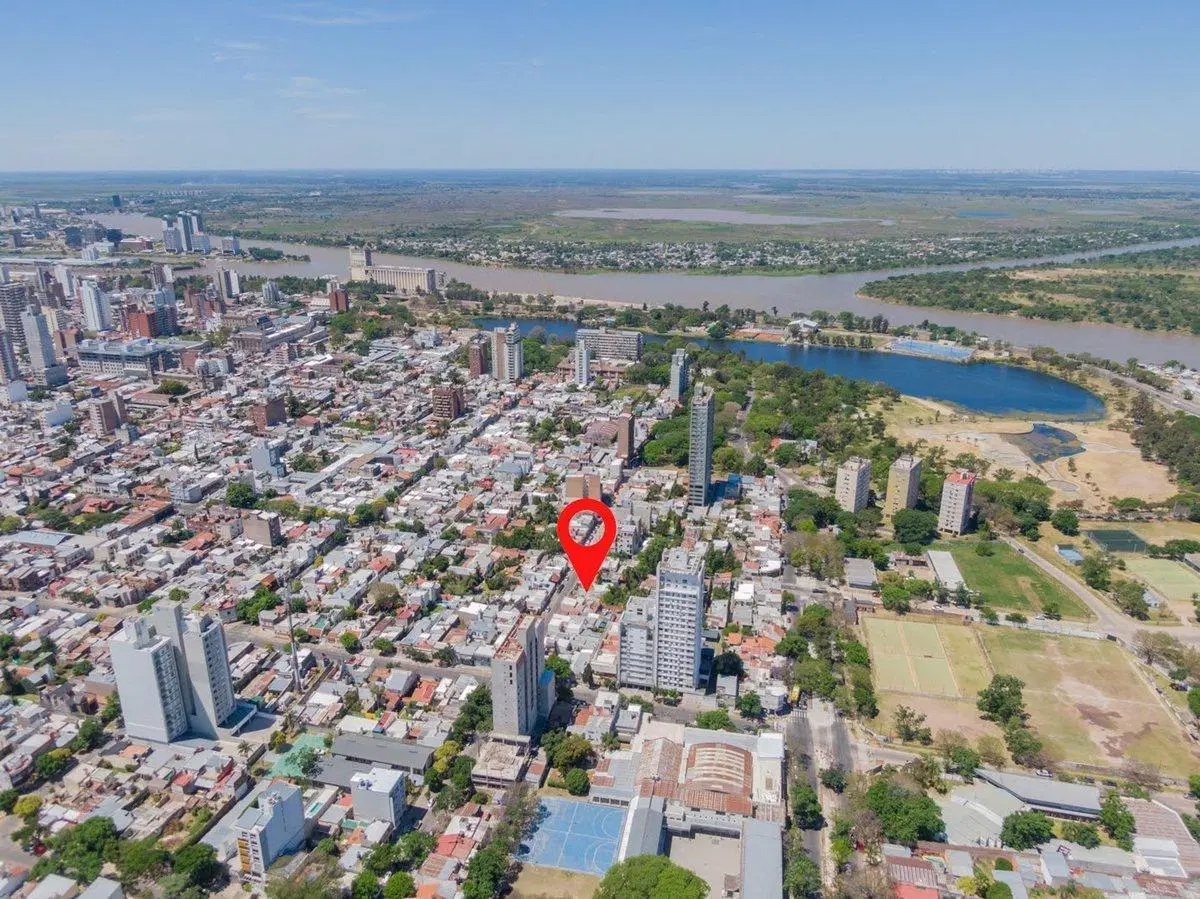 Lote de 264 m2 en Barrio Sur 4