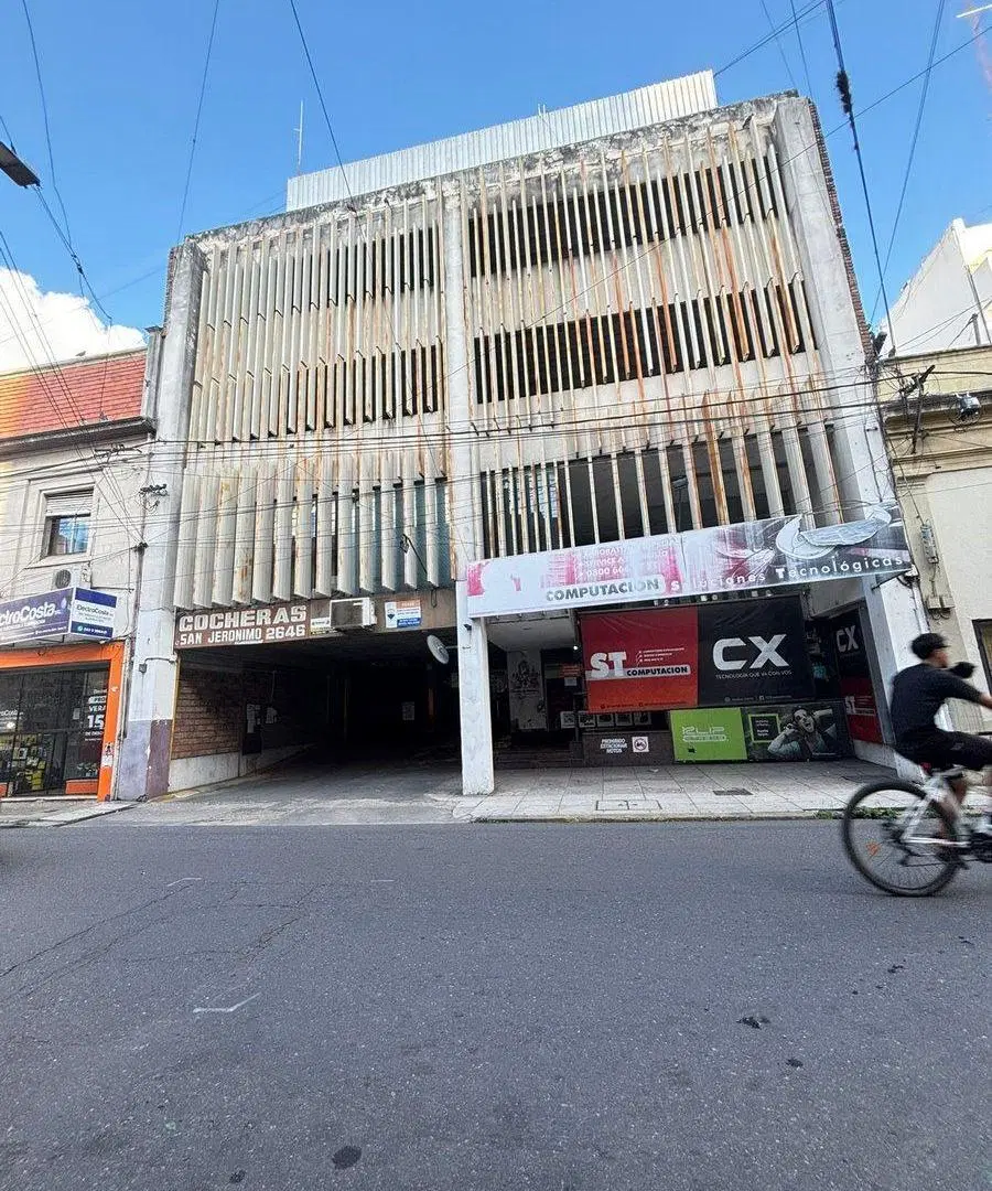 Cochera techada centrica 4