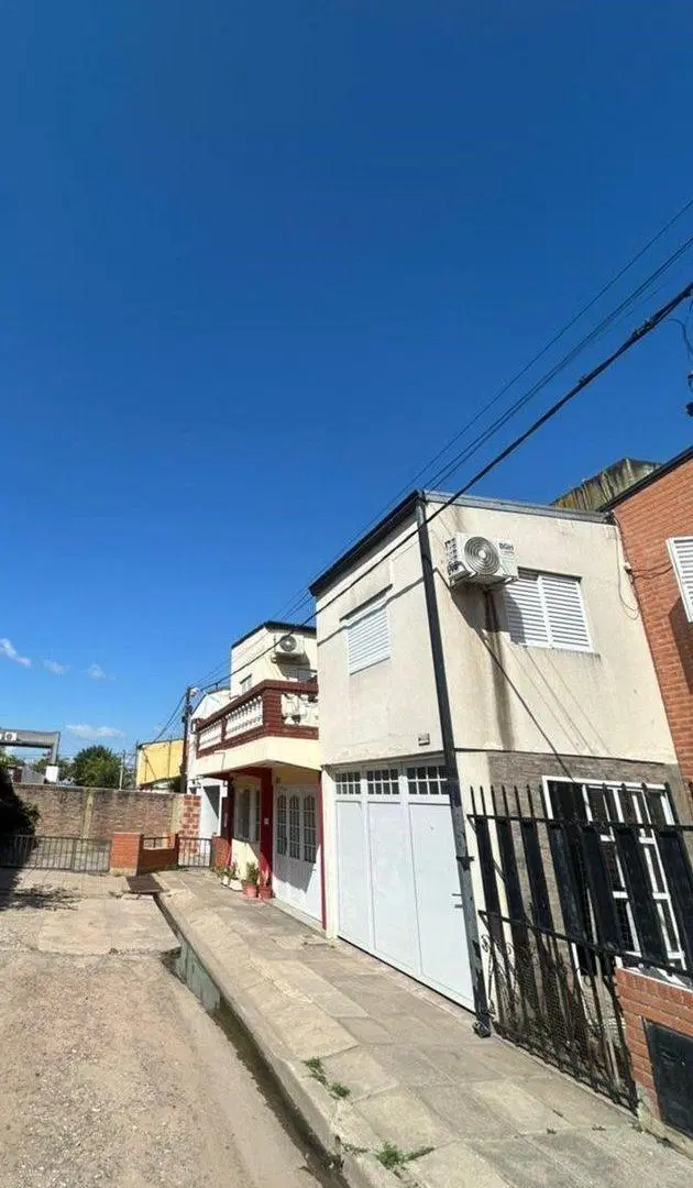CASA EN VENTA ZONA ARISTÓBULO DEL VALLE Y FRENCH 5