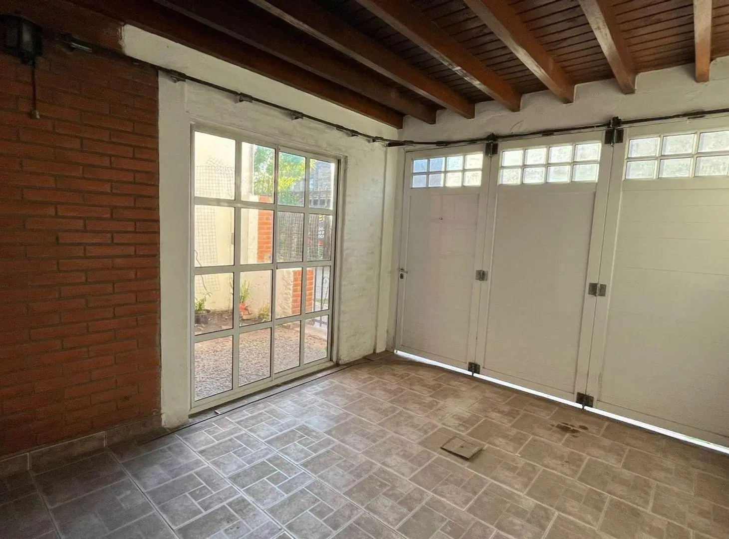 CASA EN VENTA ZONA ARISTÓBULO DEL VALLE Y FRENCH 8