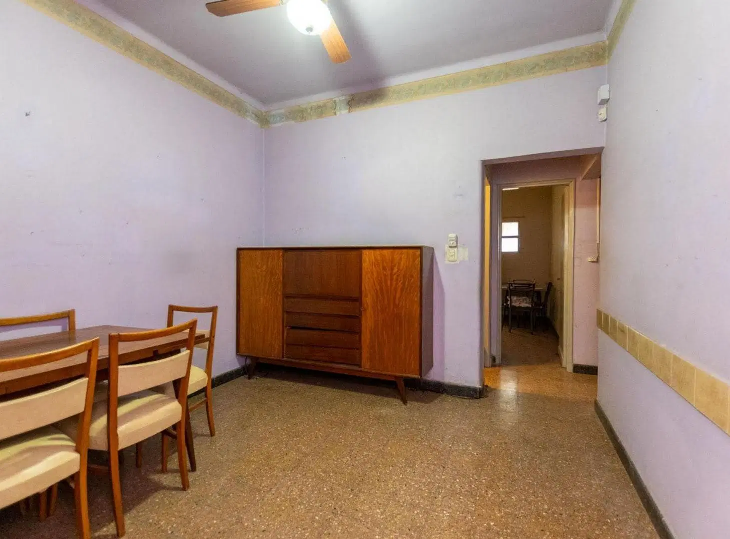 Casa al frente B° Candioti Sur, a Refaccionar. 2