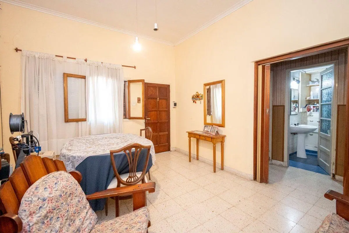 VENTA CASA DE 3 DORM Y PATIO EN CANDIOTI NORTE 3