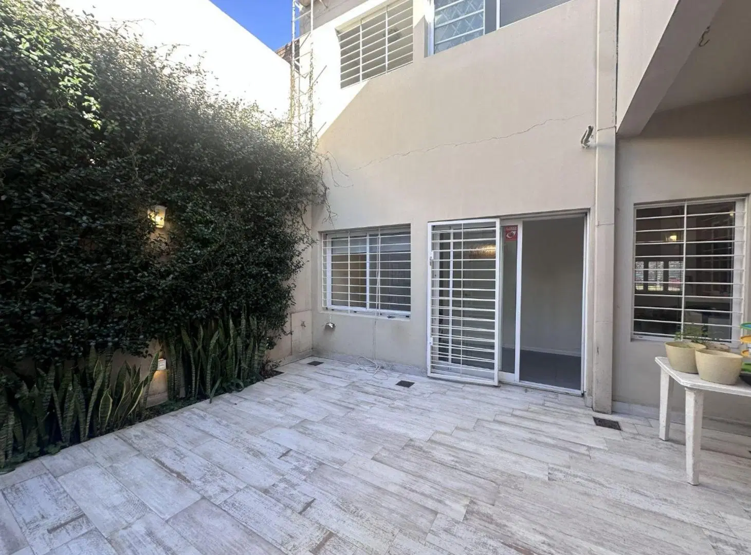 CASA EN ALQUILER – BARRIO CANDIOTI SUR. 5