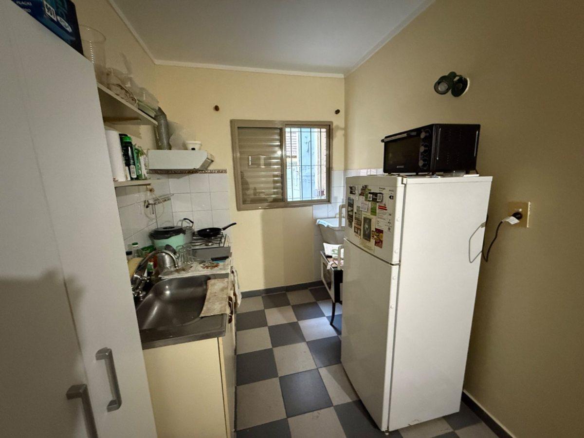 Foto de REMAX VENDE DEPARTAMENTO DUPLEX 2D EN 25 MAYO 3346, imagen 2
