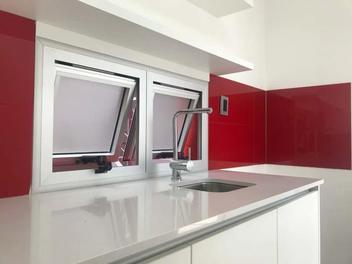 PROPIEDAD EN ALQUILER - IDEAL CONSULTORIO/CLINICA 5