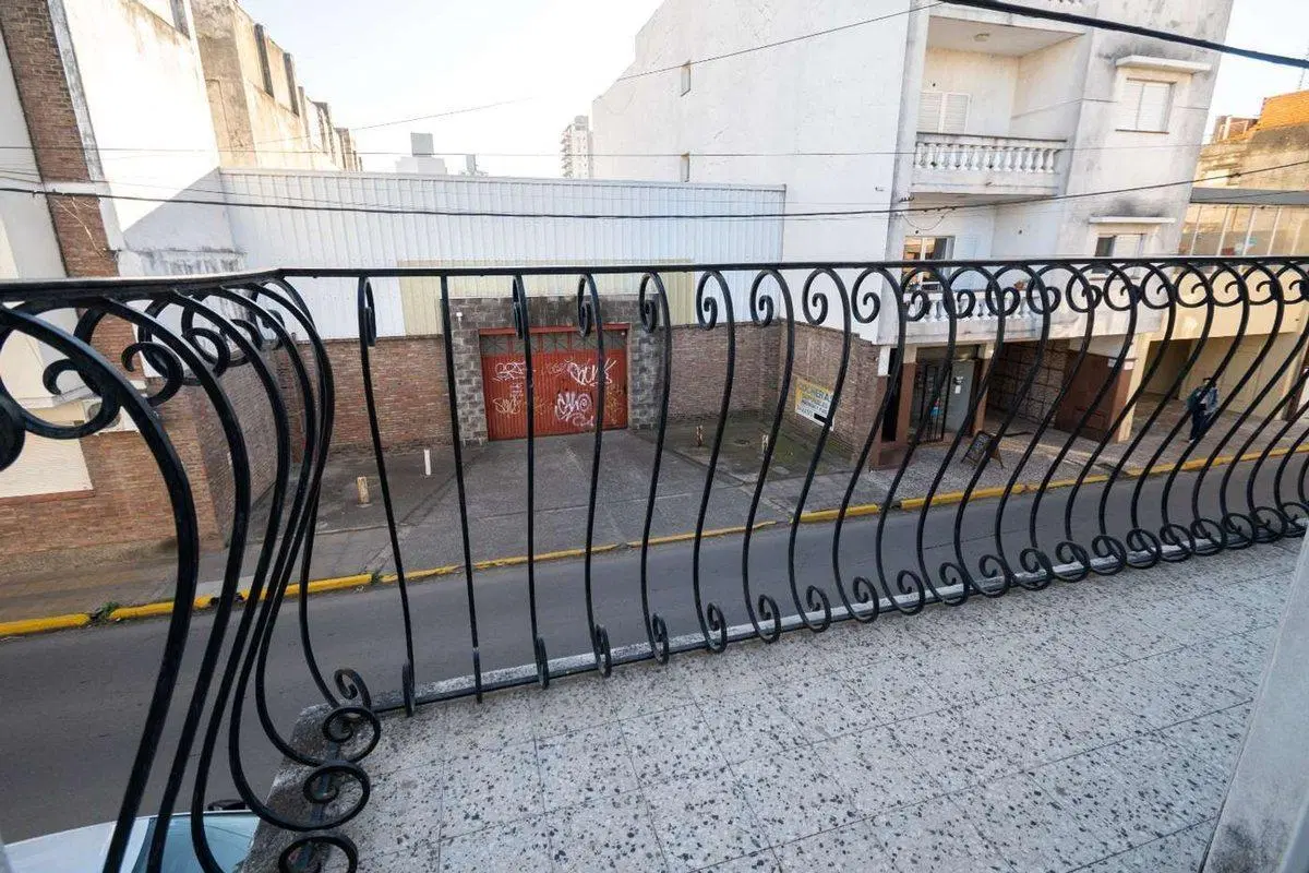 ALQUILER DE CASA EN PLANTA ALTA 4