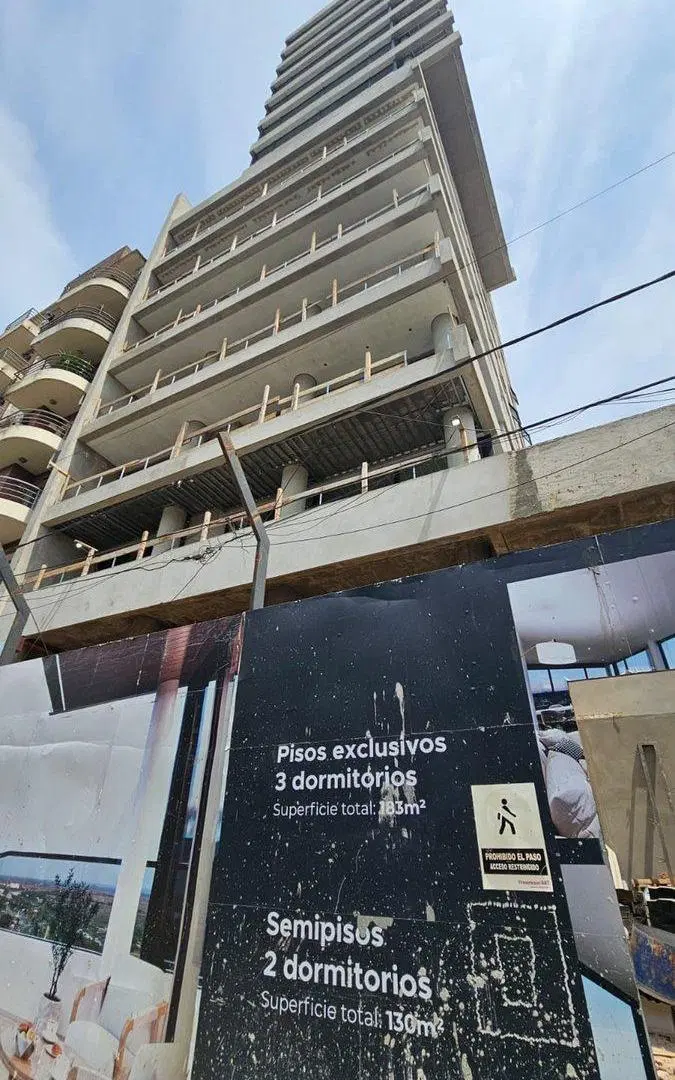 Venta Departamento 2 dorm. al frente en Candioti 4