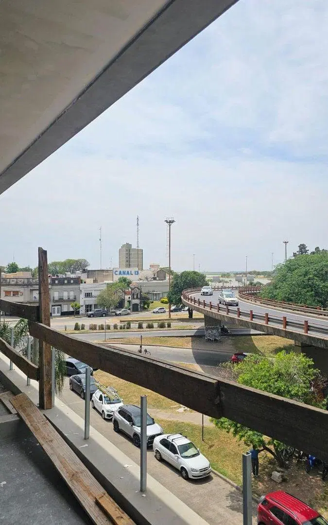 Venta Departamento 2 dorm. al frente en Candioti 3