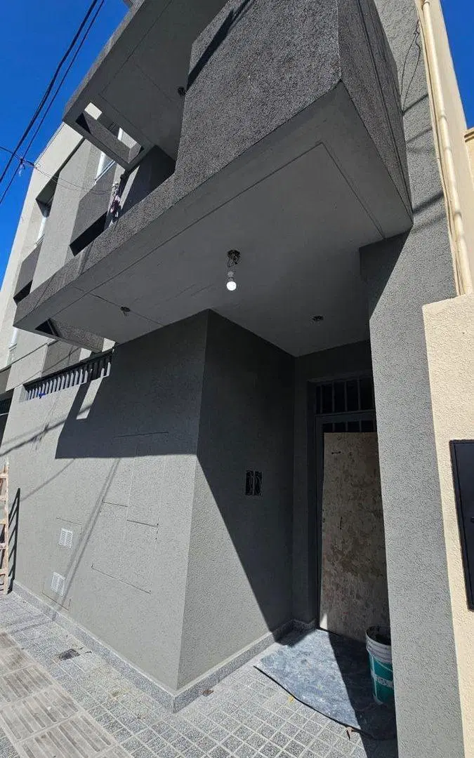Venta Departamento de 1 dorm. en 1er piso frente 2
