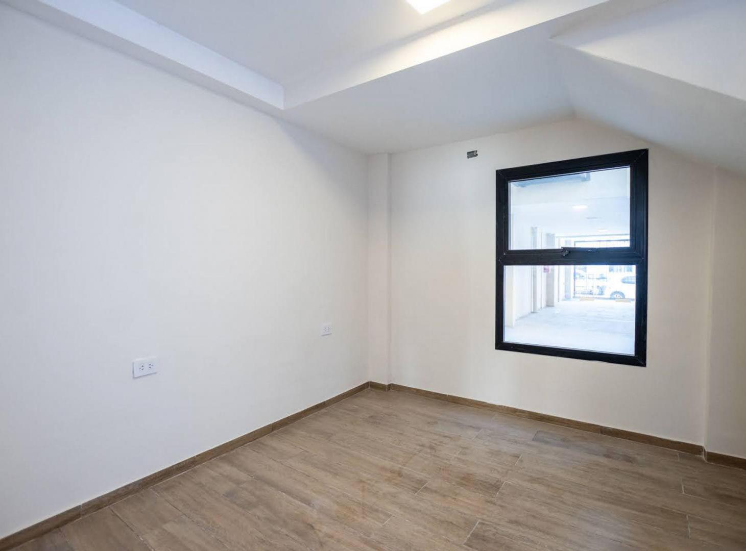 Foto de Departamento y cochera ubicado en Mitre al 6700, imagen 1