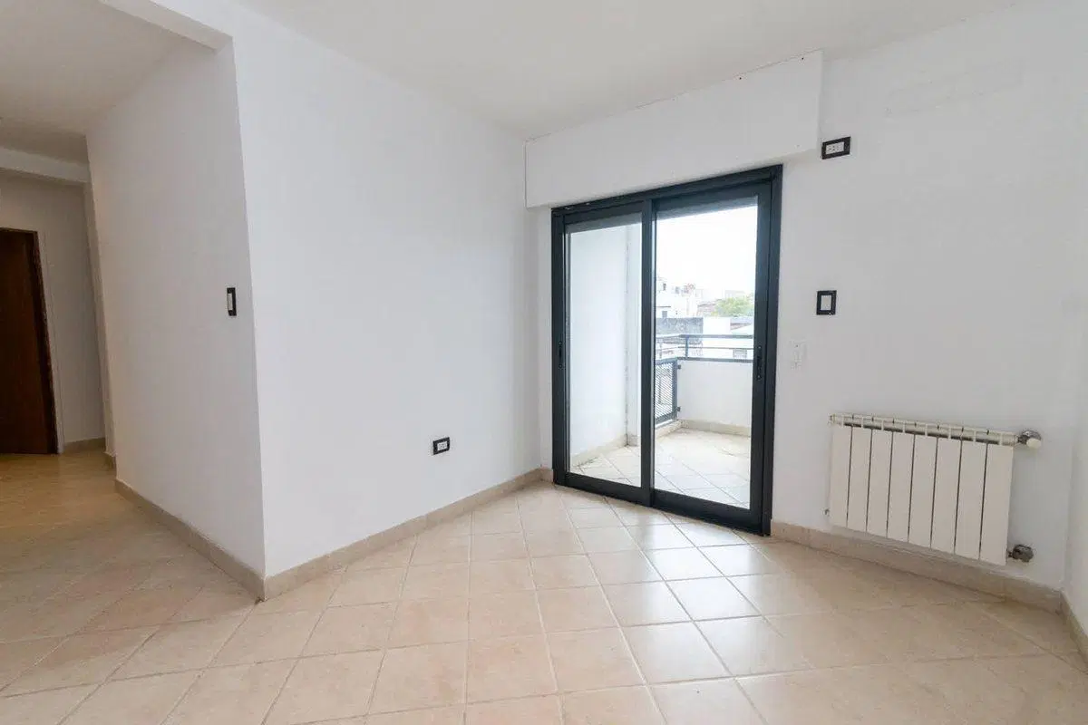 DEPARTAMENTO DE 2 DORMITORIOS EN BARRIO SUR 4