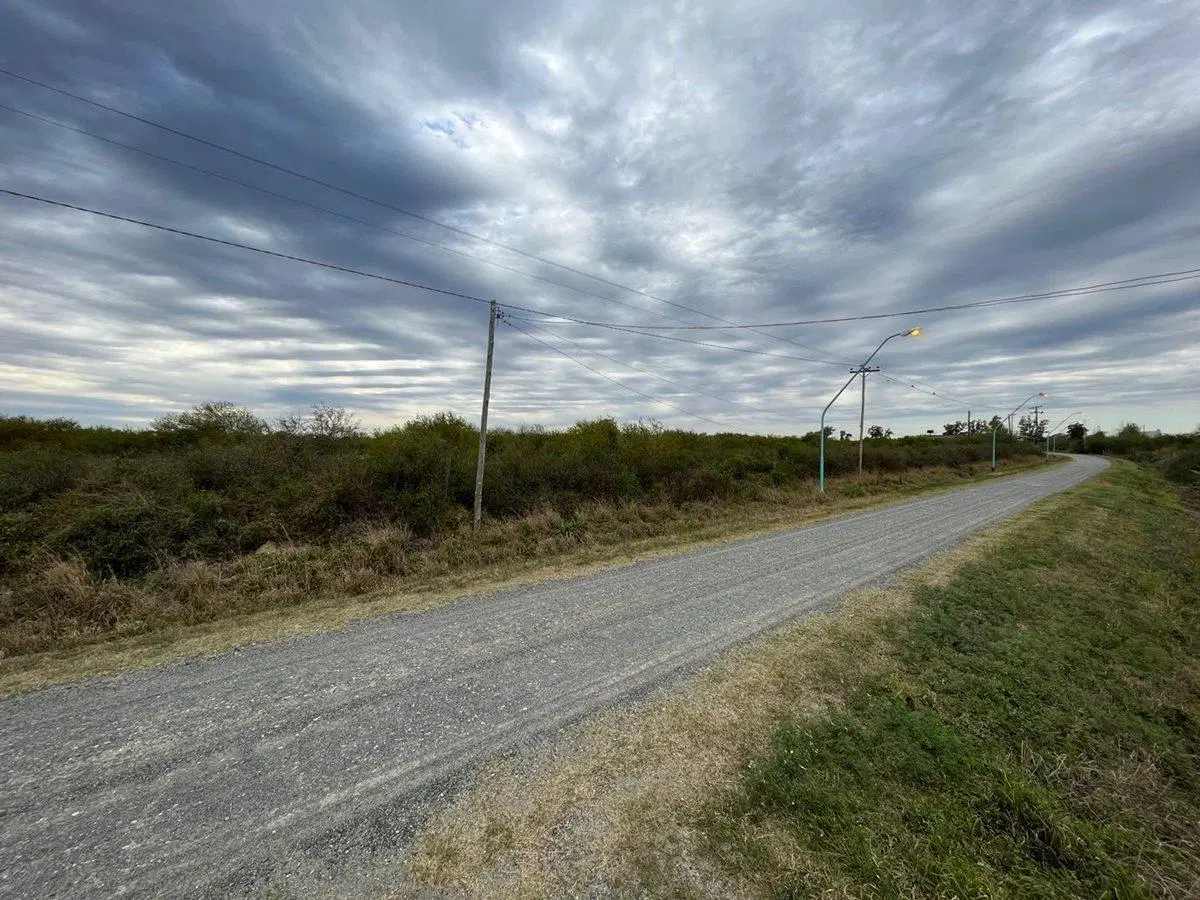 REMAX VENDE TERRENO A METROS DE RN19 SANTO TOME 4