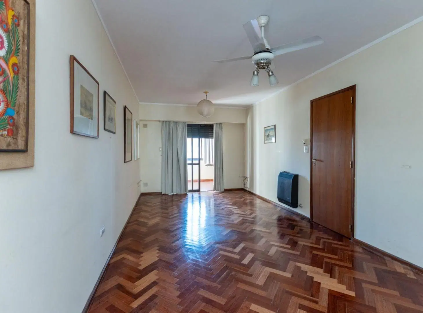 VENTA DEPARTAMENTO AMPLIO C/ COCHERA EN CENTRO SUR 1