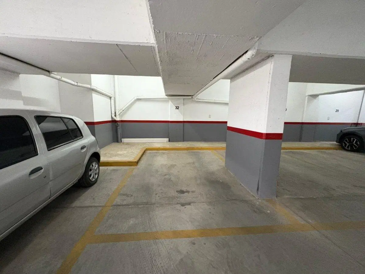 VENTA COCHERA PLENO CENTRO 5