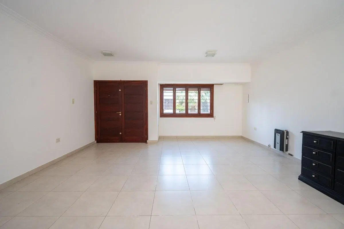 Ubicacion Inmejorable Casa 3 dorm. y patio 5