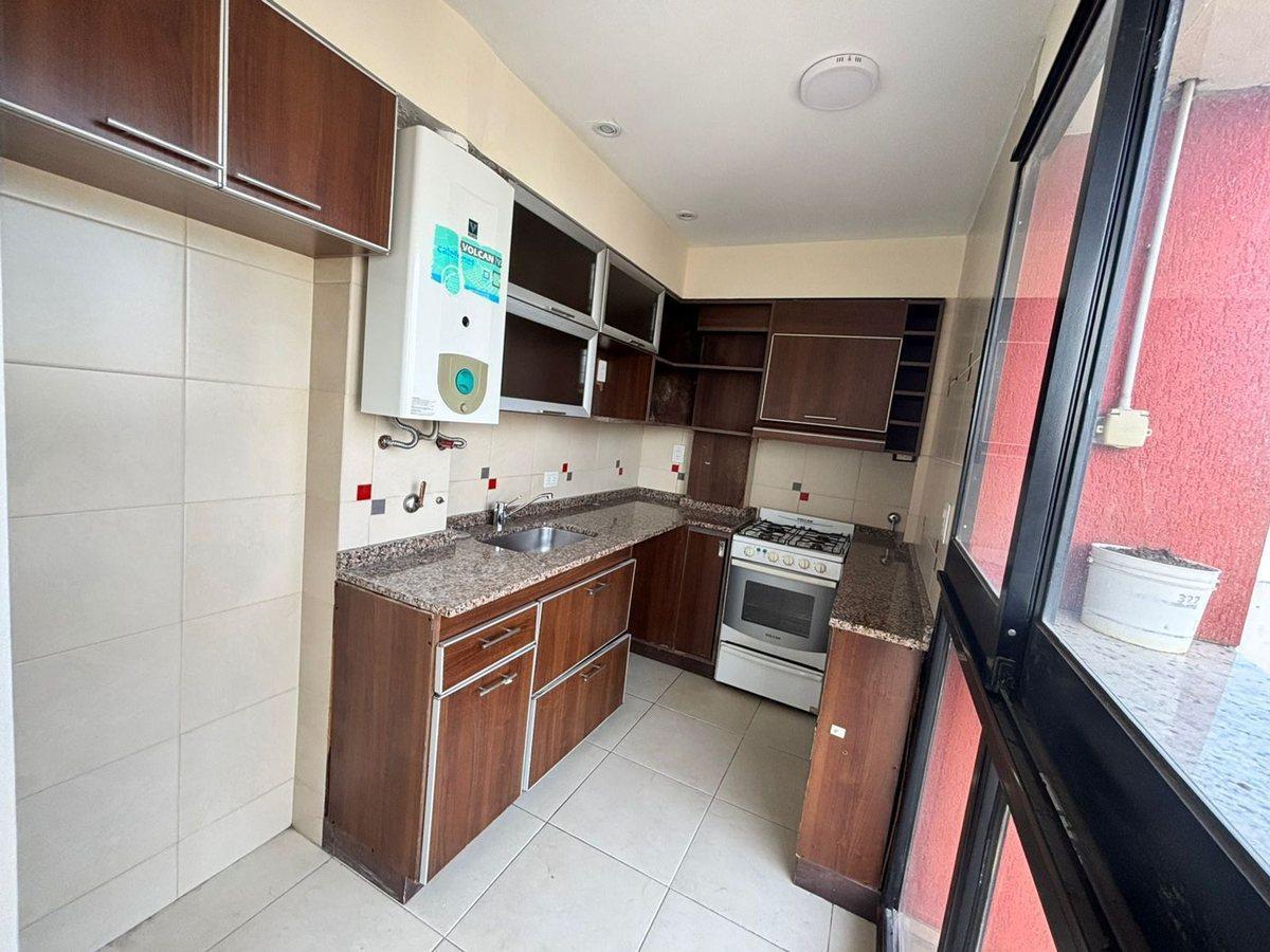 Foto de Depto de 2 dorm + balcón con asador en Candioti, imagen 4