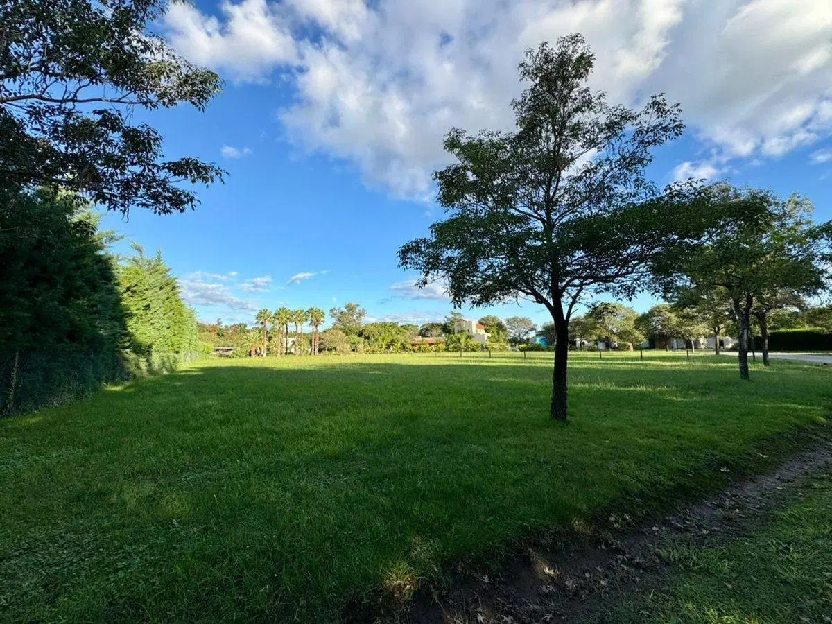 Lote en venta en Barrio Privado Dos Lagunas 5