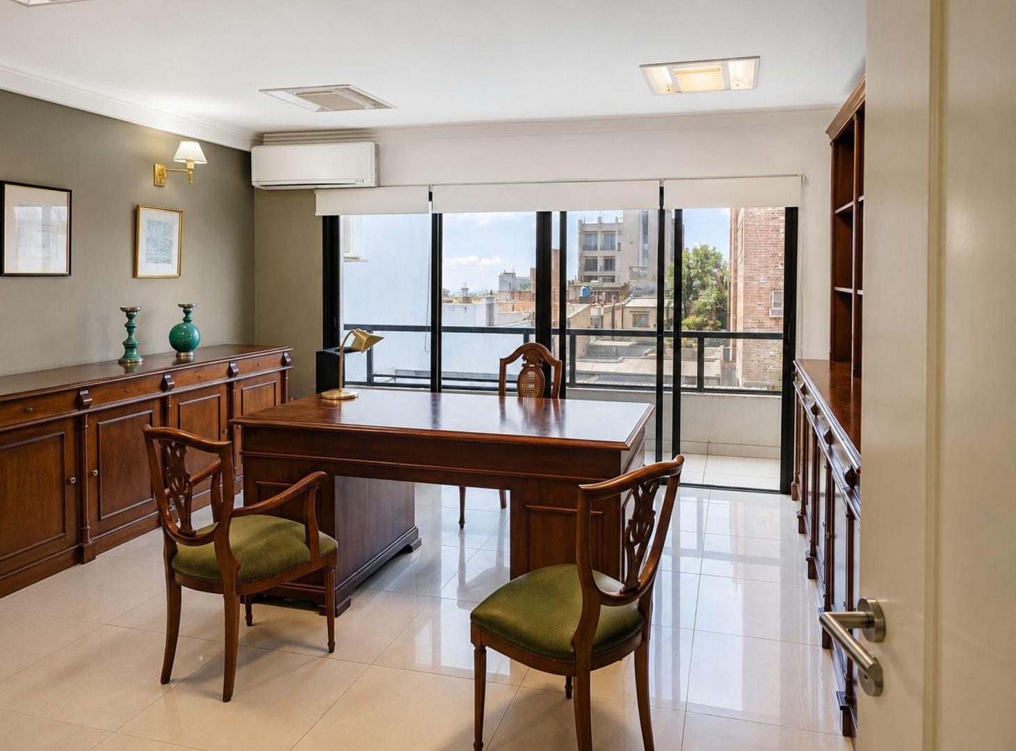 Foto de Oficina profesional en venta 56 m² + balcón., imagen 3
