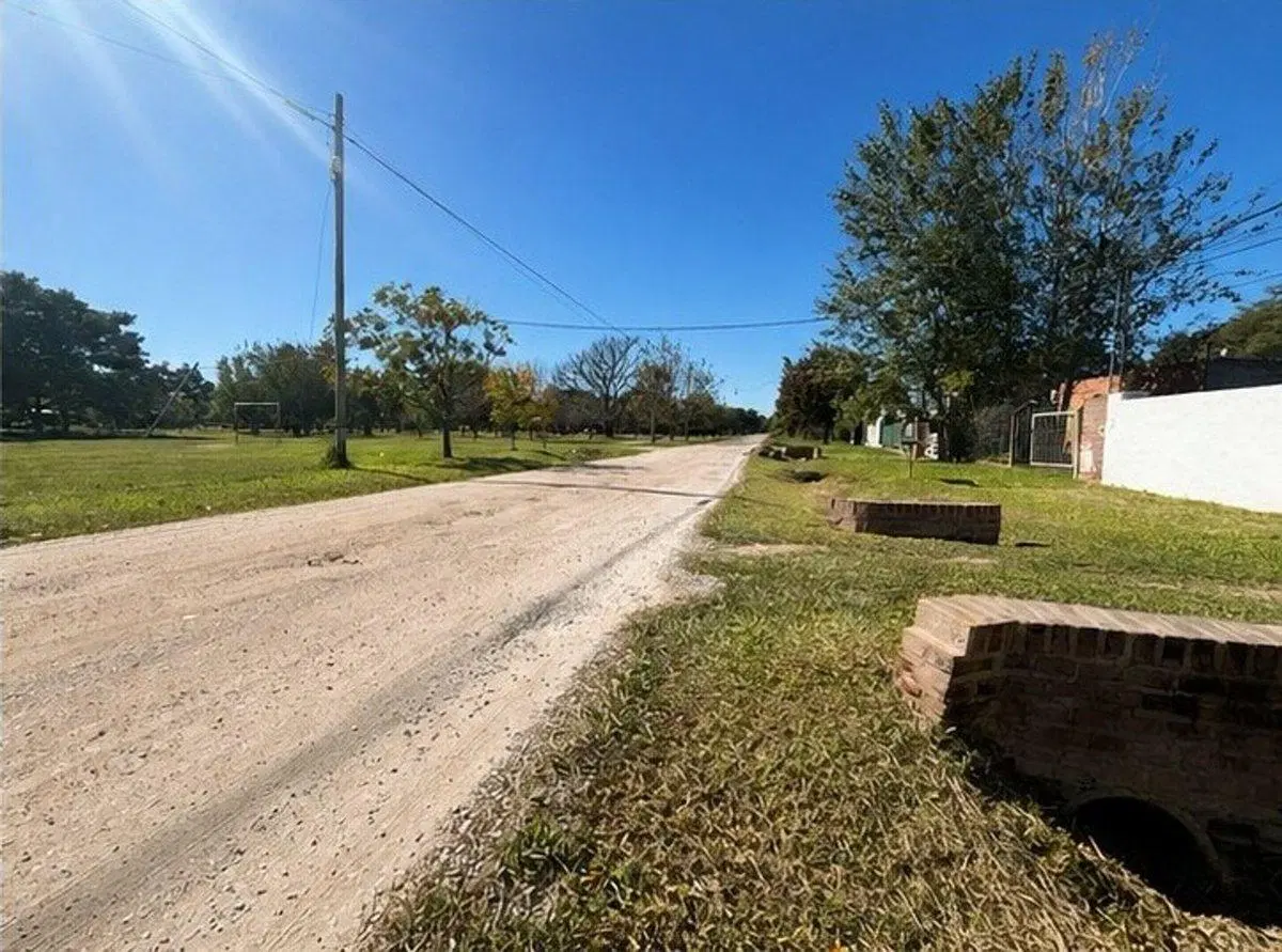 OPORTUNIDAD - HERMOSA CASA QUINTA EN SAUCE VIEJO 5
