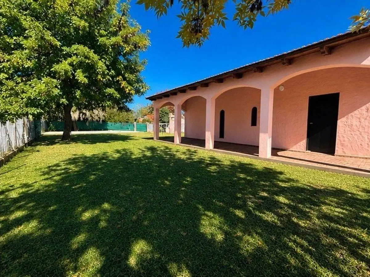OPORTUNIDAD - HERMOSA CASA QUINTA EN SAUCE VIEJO 2