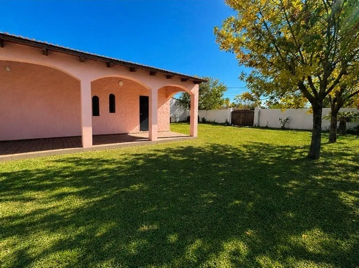 OPORTUNIDAD - HERMOSA CASA QUINTA EN SAUCE VIEJO 3