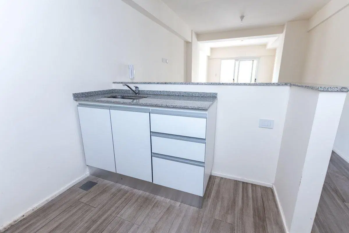VENTA DEPARTAMENTO DE 1 DORMITORIO EN CAM DEL LAGO 4