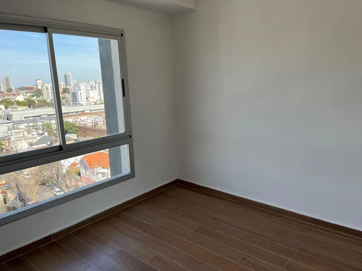 DEPTO 1 DORMITORIO CON COCHERA PISO 8 VISTA ESTE 5