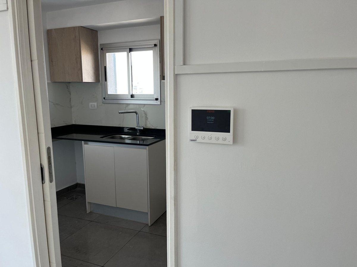 Foto de DEPTO 1 DORMITORIO CON COCHERA PISO 8 VISTA ESTE, imagen 3